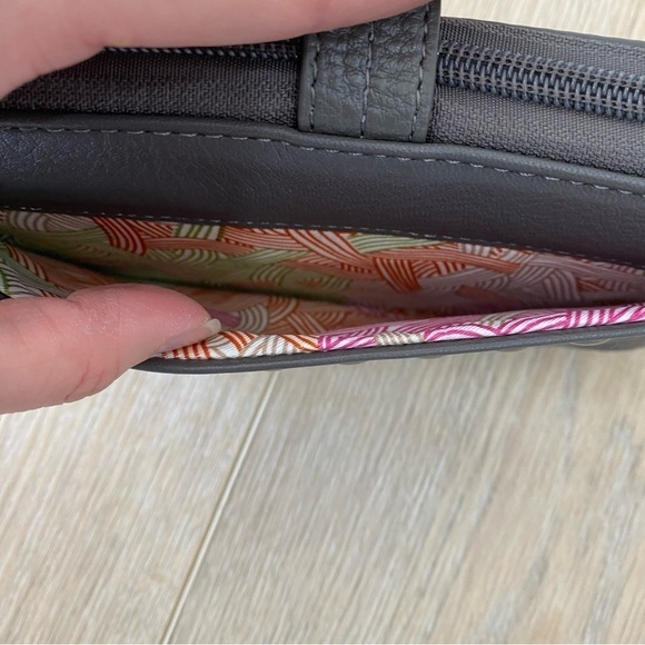 New The Sak Iris Gray Leather Studded  Convertible Crossbody Wristlet - Picture 5 of 6